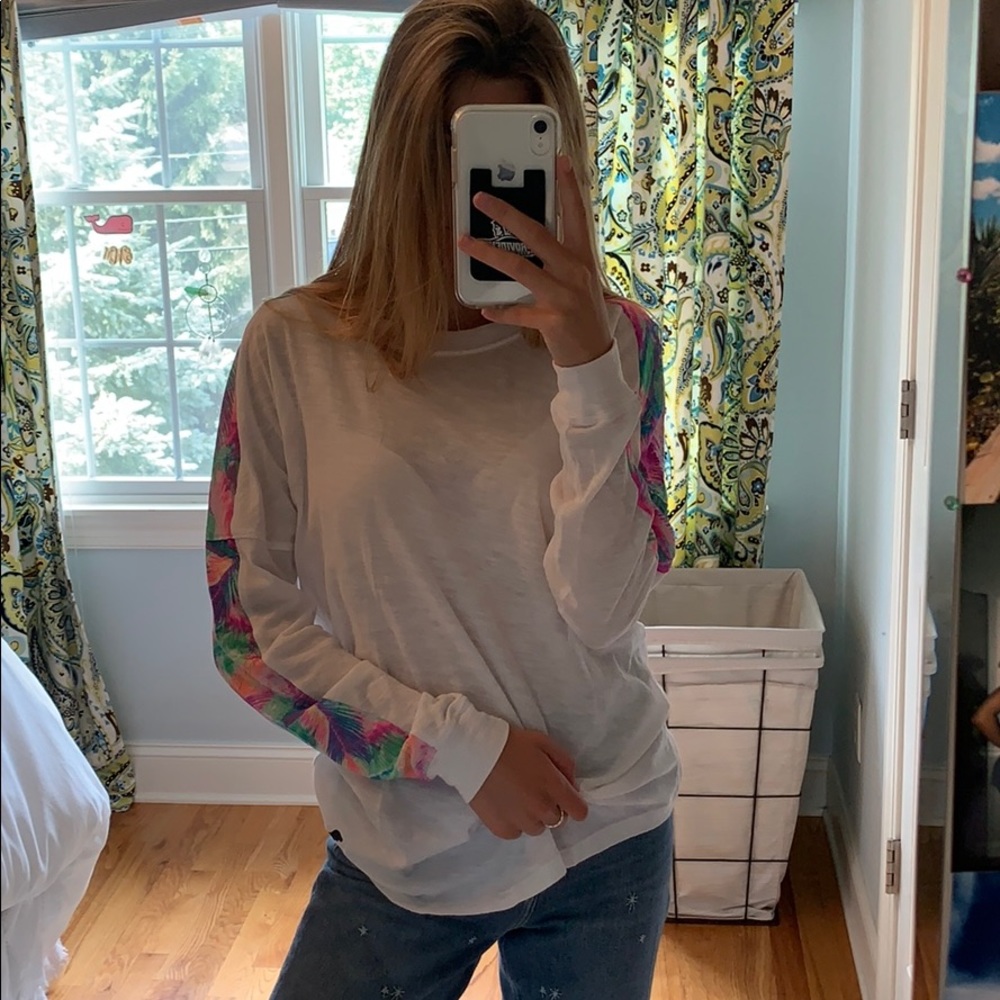 Light weight Victoria secret pink long sleeve